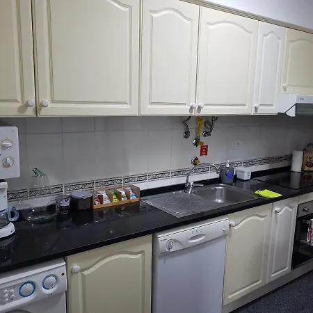 Doca Do Cavacas * Funchal (Madeira)