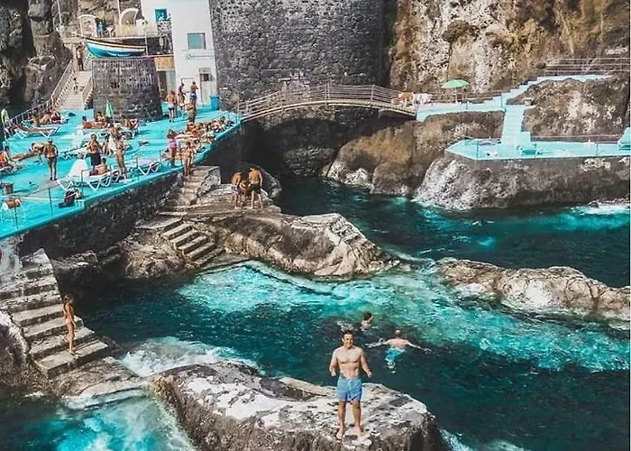 Doca Do Cavacas Funchal (Madeira)