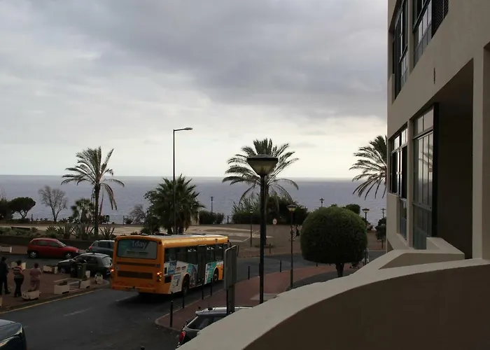 Doca Do Cavacas Funchal (Madeira)