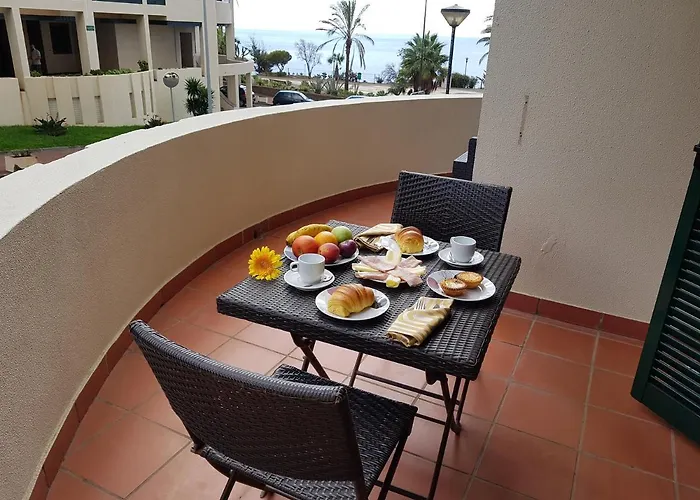 Doca Do Cavacas * Funchal (Madeira)